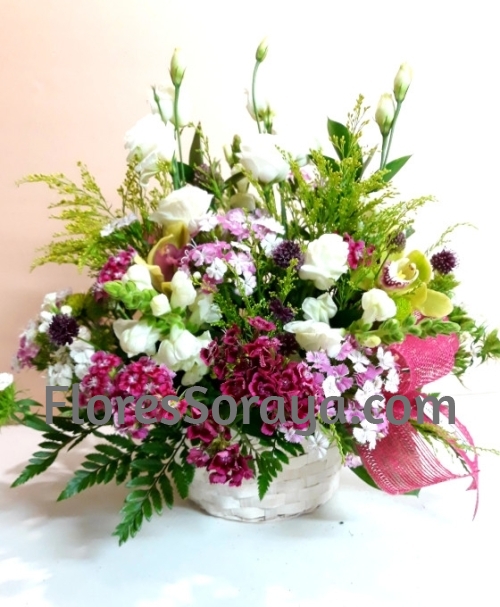 cestas de flores variadas